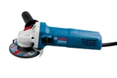 Bosch 750-100 角磨機配有符合人體工學的手柄。
