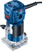 Bosch 550 掌上路由器，550W 小巧設計。.