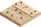 木頭上釘著釘子。