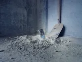 設備掉入建築灰塵。