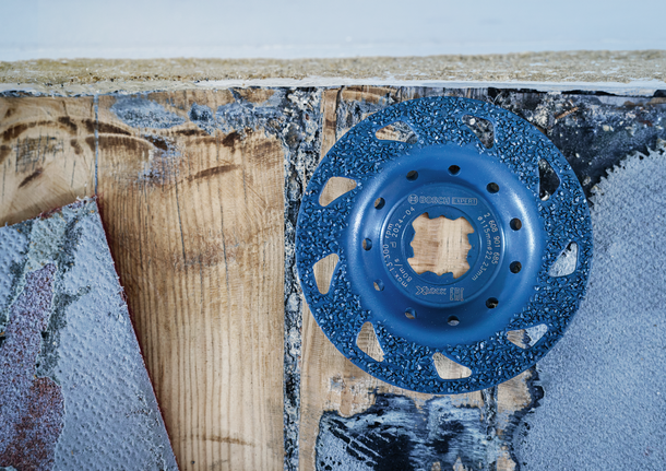 Bosch硬質合金磨盤，適用於木材和油漆。.