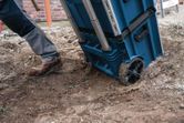 BoschL-BOXX Contractor 476 泥漿搬運箱系統。